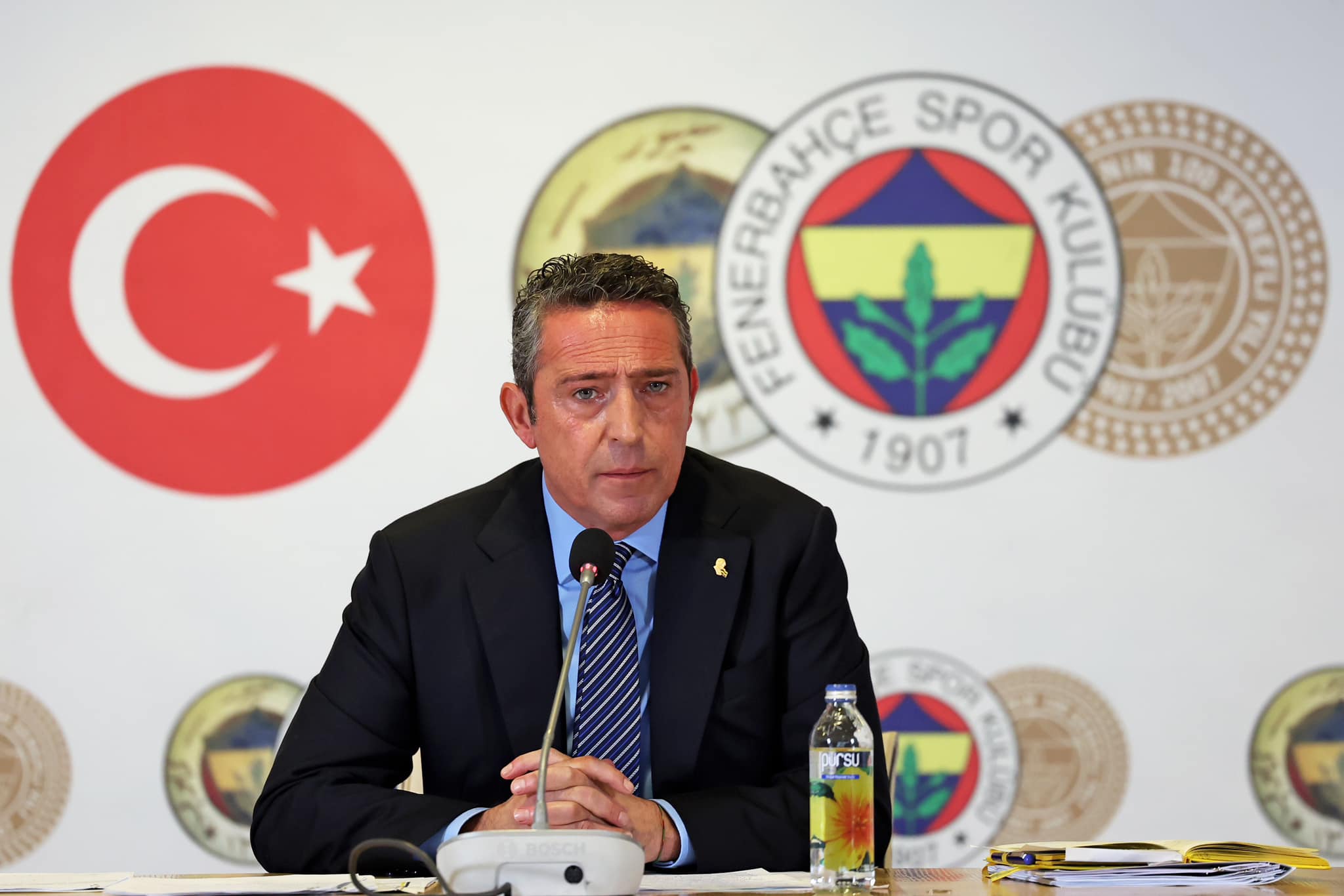 30 Mayıs'ta genel kurul yapacak olan Fenerbahçe'de yeniden başkanlığa aday
