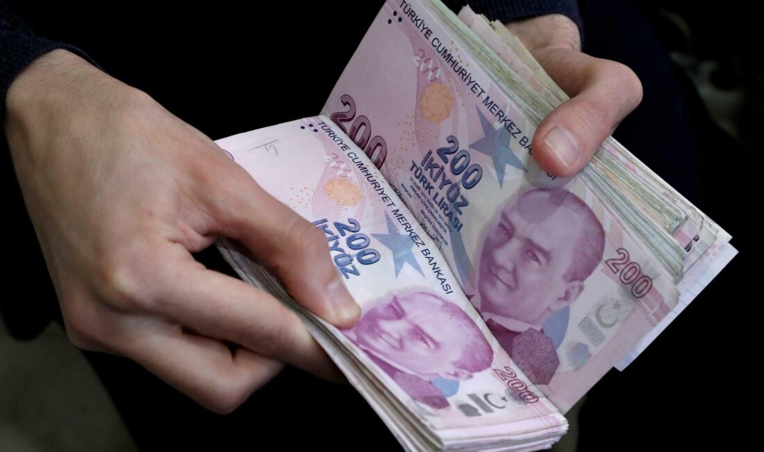 Yüksek faiz ve artan borç yükü altında ezilen milyonlarca vatandaş