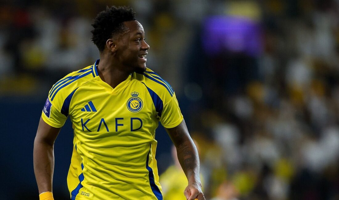 Yeni sezon öncesi kadrosunu güçlendirmek isteyen Fenerbahçe, forvet hattı için